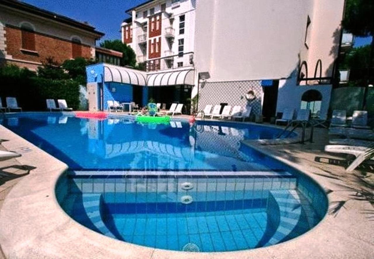 Residence Brown Rimini Zewnętrze zdjęcie